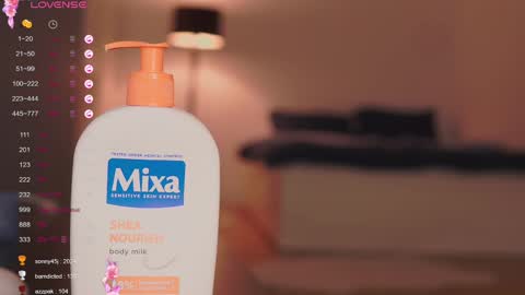 Snapshot of idontlikeguccibelts chatting on February 2025 03:54:01 PM Little Flower online show from February 2025 03:54:01 PM