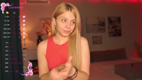 Snapshot of idontlikeguccibelts chatting on February 2025 12:25:02 PM Little Flower online show from February 2025 12:25:02 PM