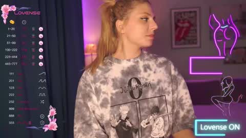 Snapshot of idontlikeguccibelts chatting on March 2025 02:21:02 PM Little Flower online show from March 2025 02:21:02 PM