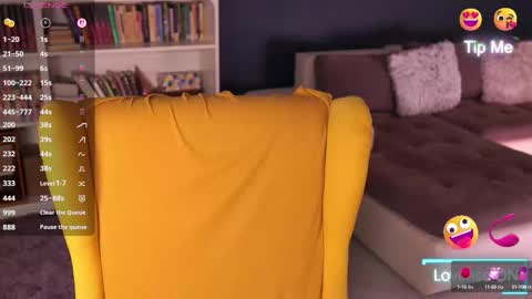 Snapshot of idontlikeguccibelts chatting on September 2025 05:16:02 PM Little Flower online show from September 2025 05:16:02 PM