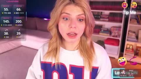 Snapshot of idontlikeguccibelts chatting on January 2026 06:21:01 PM Little Flower online show from January 2026 06:21:01 PM