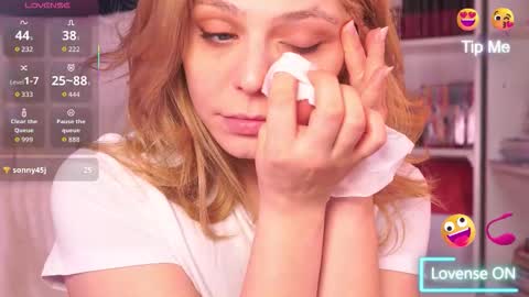 Snapshot of idontlikeguccibelts chatting on January 2026 07:39:01 PM Little Flower online show from January 2026 07:39:01 PM