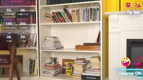 Snapshot of idontlikeguccibelts chatting on February 2026 06:51:02 PM Little Flower online show from February 2026 06:51:02 PM