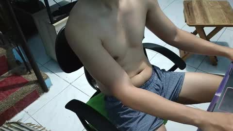 Snapshot of ieat_monsters chatting on October 2025 09:45:01 AM ieat_monsters online show from October 2025 09:45:01 AM