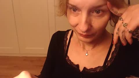 Snapshot of ifk_donkeysfr chatting on October 2025 04:14:02 PM Ifk Donkeys online show from October 2025 04:14:02 PM