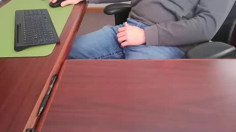 Hung office Stud online show from January 2025 04:37:02 PM