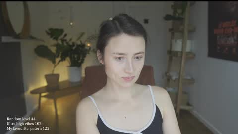 Belle online show from October 2025 10:26:01 AM