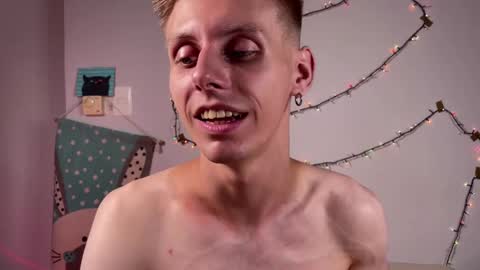 Snapshot of igarsson chatting on February 2025 12:04:01 AM vladito online show from February 2025 12:04:01 AM