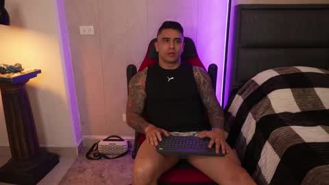 Snapshot of igor_scott chatting on April 2026 01:17:02 AM Igor scott online show from April 2026 01:17:02 AM