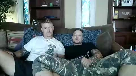 Snapshot of igunner2freaky4u chatting on April 2026 01:38:02 PM igunner2freaky4u online show from April 2026 01:38:02 PM