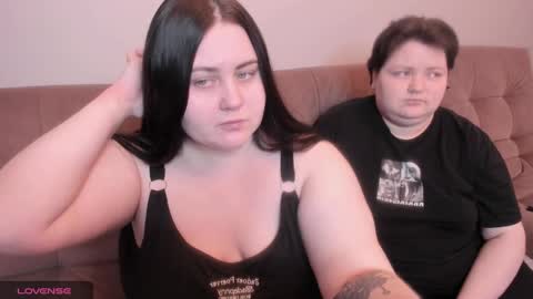 Snapshot of ihaveasecret_ chatting on January 2025 07:37:01 PM Alice online show from January 2025 07:37:01 PM