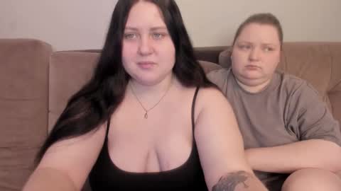 Snapshot of ihaveasecret_ chatting on September 2025 01:00:01 PM Alice online show from September 2025 01:00:01 PM