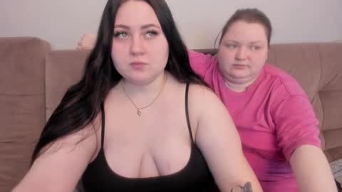 Snapshot of ihaveasecret_ chatting on September 2025 12:03:02 AM Alice online show from September 2025 12:03:02 AM