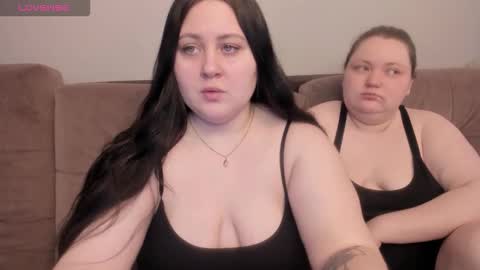 Snapshot of ihaveasecret_ chatting on November 2025 01:38:01 AM Alice online show from November 2025 01:38:01 AM