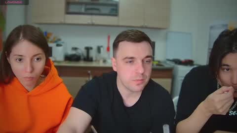 Julia and Mira online show from February 2025 04:03:02 PM