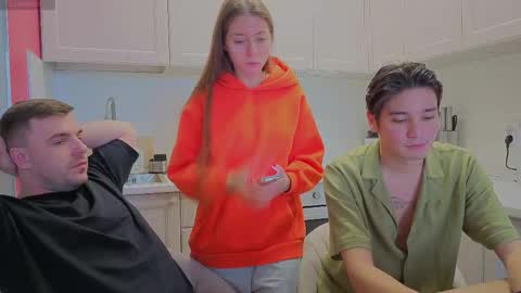 Julia and Mira online show from October 2025 06:42:02 AM