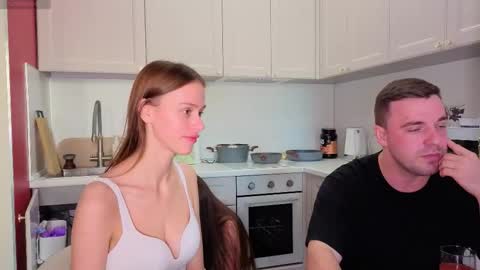 Julia and Mira online show from October 2025 02:14:02 PM