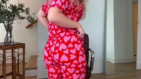 cassie online show from January 2025 07:16:02 PM