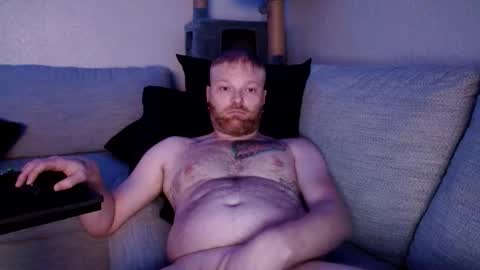 Snapshot of iheartpenguins chatting on December 2025 08:20:02 AM pattttt online show from December 2025 08:20:02 AM