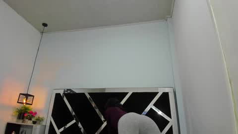 Isabella online show from January 2026 12:53:02 PM