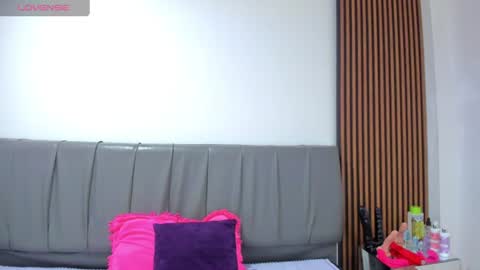 Isabella online show from July 2026 12:51:01 PM