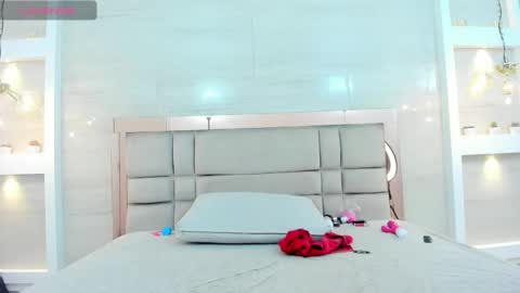 Snapshot of ikia_lopez chatting on November 2025 07:10:01 PM ikia lopez online show from November 2025 07:10:01 PM