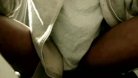 Snapshot of ilgiveuthemarathon chatting on January 2025 01:11:01 PM MR Marathon online show from January 2025 01:11:01 PM