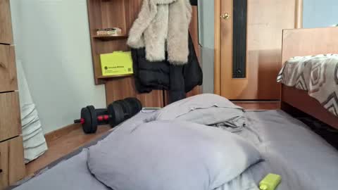 Snapshot of ilianamessersmith chatting on March 2026 05:24:01 AM ShyLuna online show from March 2026 05:24:01 AM