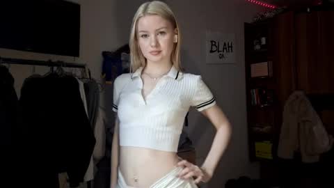 Snapshot of ilianamessersmith chatting on March 2026 06:27:02 AM ShyLuna online show from March 2026 06:27:02 AM