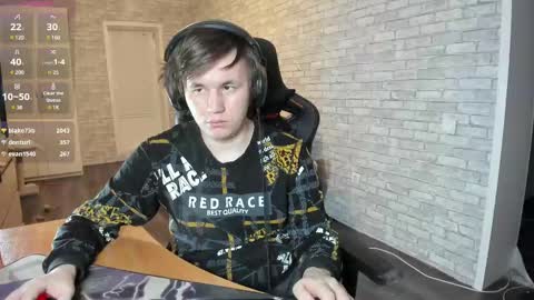 iliaskris online show from March 2025 06:33:01 PM