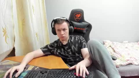 iliaskris online show from November 2025 01:39:02 AM