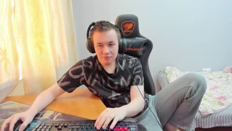 iliaskris online show from November 2025 08:13:02 AM