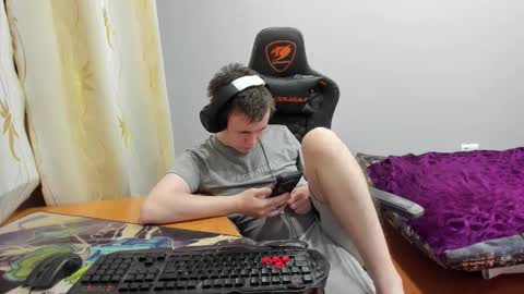 iliaskris online show from December 2025 01:59:02 PM