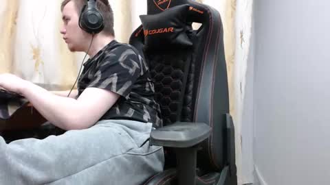 Snapshot of iliaskrisloveee chatting on November 2025 01:28:02 AM lord online show from November 2025 01:28:02 AM