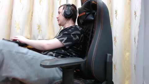 Snapshot of iliaskrisloveee chatting on November 2025 01:38:02 AM lord online show from November 2025 01:38:02 AM