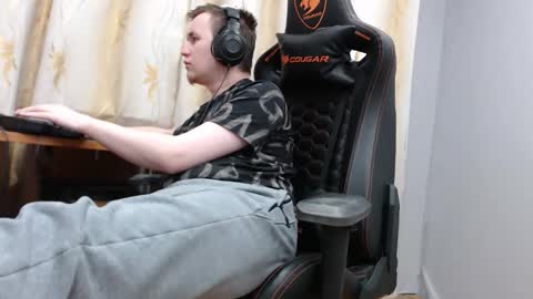 Snapshot of iliaskrisloveee chatting on November 2025 07:45:02 PM lord online show from November 2025 07:45:02 PM