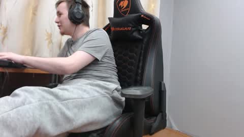 Snapshot of iliaskrisloveee chatting on November 2025 03:17:02 AM lord online show from November 2025 03:17:02 AM