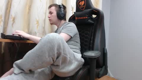 Snapshot of iliaskrisloveee chatting on November 2025 03:23:02 PM lord online show from November 2025 03:23:02 PM