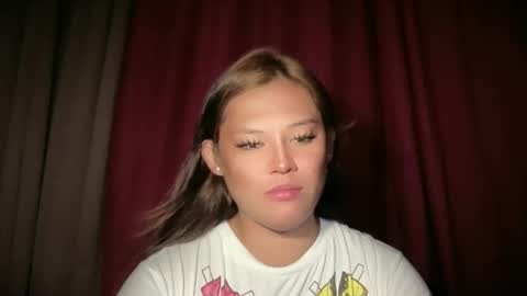 Snapshot of ill_moan_foryouxx chatting on March 2026 01:15:01 PM QUEEN KATH online show from March 2026 01:15:01 PM