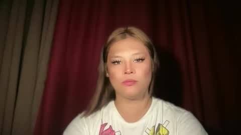 Snapshot of ill_moan_foryouxx chatting on March 2026 01:32:02 AM QUEEN KATH online show from March 2026 01:32:02 AM