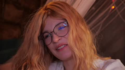 Snapshot of illegaldream chatting on May 2026 08:38:02 PM Lindsey and Candice online show from May 2026 08:38:02 PM