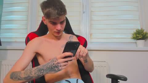 Snapshot of illusions888 chatting on December 2024 12:50:02 PM D-Illusion online show from December 2024 12:50:02 PM