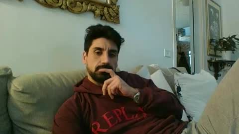 Snapshot of ilmangj90 chatting on January 2025 03:25:01 PM ilmangj90 online show from January 2025 03:25:01 PM