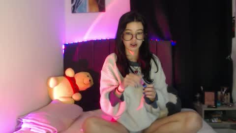 Snapshot of ily_bea chatting on April 2026 05:03:01 AM Ily Bea online show from April 2026 05:03:01 AM