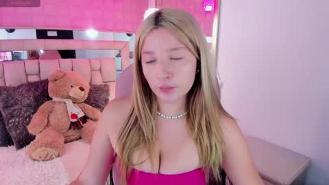 Ange online show from September 2025 01:48:02 PM