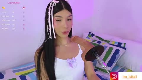 Snapshot of im__isabella chatting on April 2026 11:07:02 PM Isa Vasquez online show from April 2026 11:07:02 PM