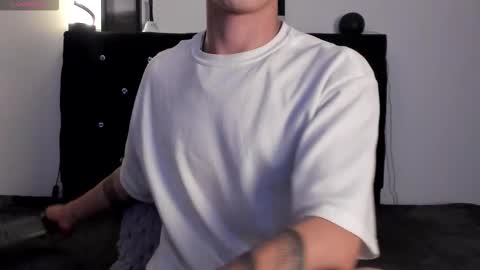 Snapshot of im__thomas chatting on September 2025 05:00:02 AM IM  THOMAS online show from September 2025 05:00:02 AM