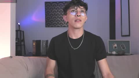 Snapshot of im__thomas chatting on October 2025 04:31:02 AM IM  THOMAS online show from October 2025 04:31:02 AM