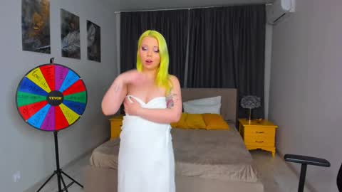 Roxy online show from March 2025 01:59:02 AM