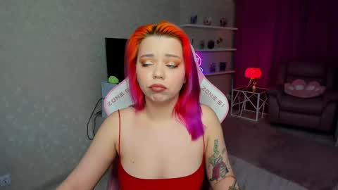 Roxy online show from April 2026 07:58:02 PM